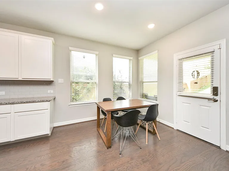 120 Chestnut Run Ct — Photo 14