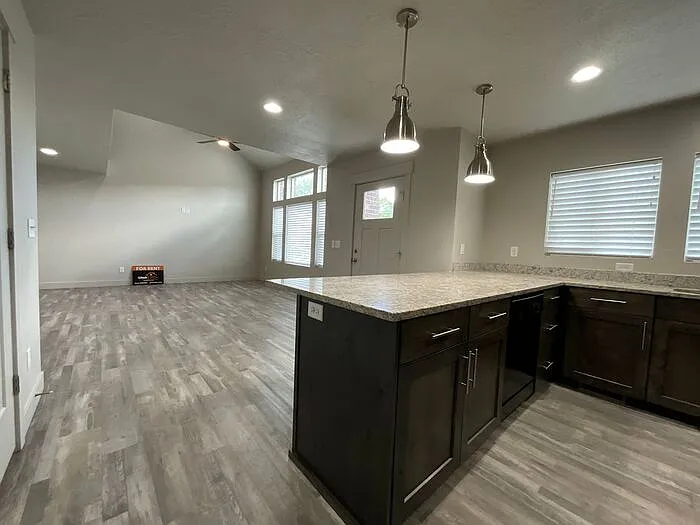 140 S Fenway Fields Dr — Photo 5