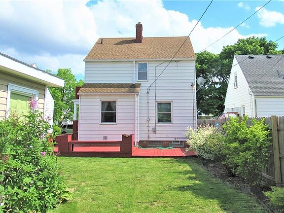 4th image of 13500 Saint James Ave