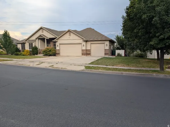 8775 S Millrace View Cir, West Jordan, UT 84088