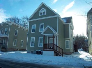 8 Hoosac St, Johnstown, NY 12095