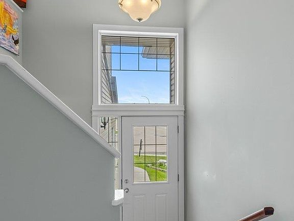 4th image of 3901 44th Ave