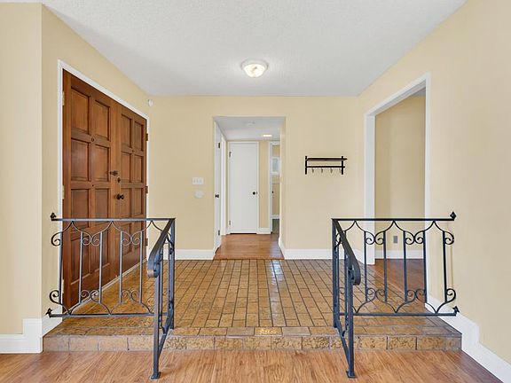 4th image of 6776 Harmon Dr
