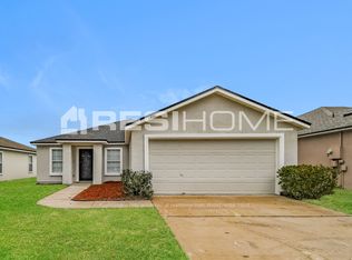 9617 E Watershed Dr, Jacksonville, FL 32220