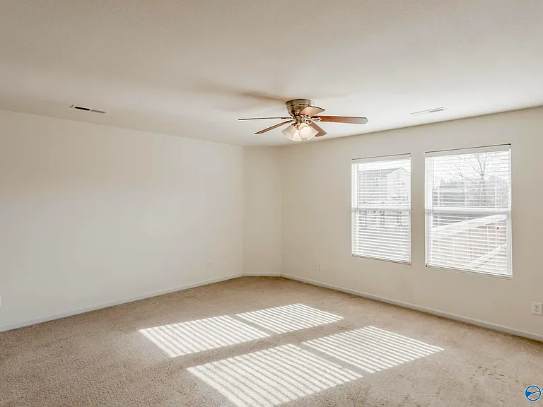105 Bayside Ln — Photo 4