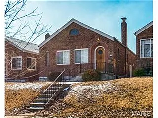 5450 Sutherland Ave photo 1
