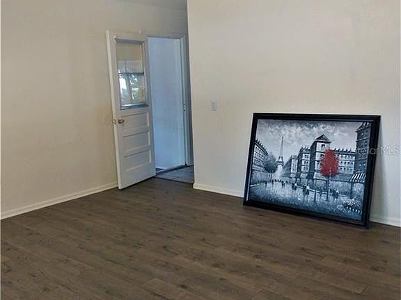 3rd image of 107B Lake Elizabeth Dr