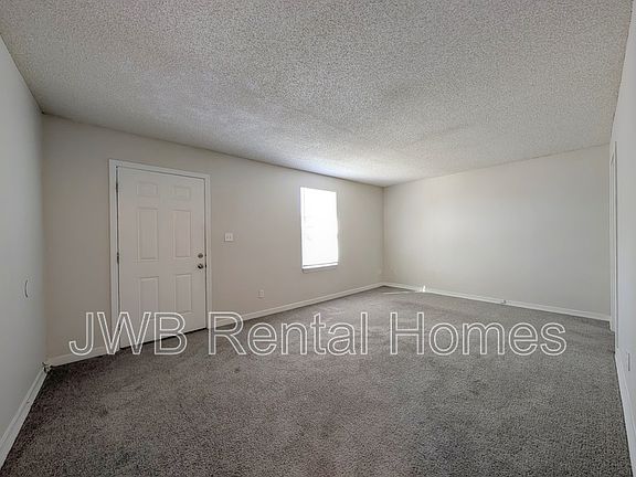 4th image of 9205 Norfolk Blvd