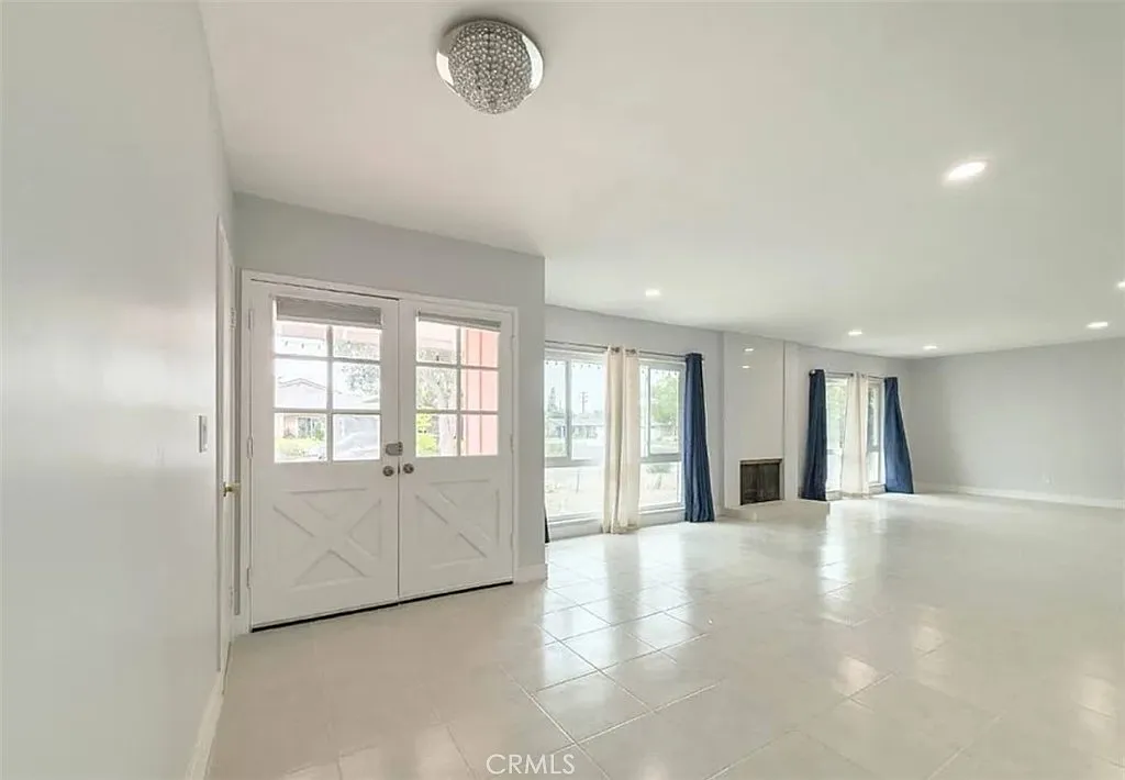 3 bed, 1791 sqft, $4,300 — Photo 1