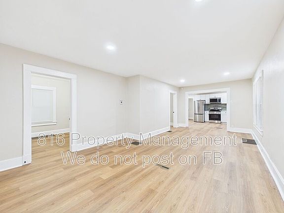 5th image of 641 S Huttig Ave