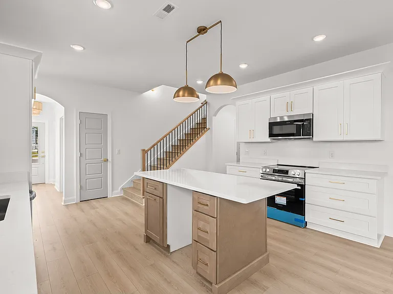 124 Arbor Ridge Cir — Photo 16