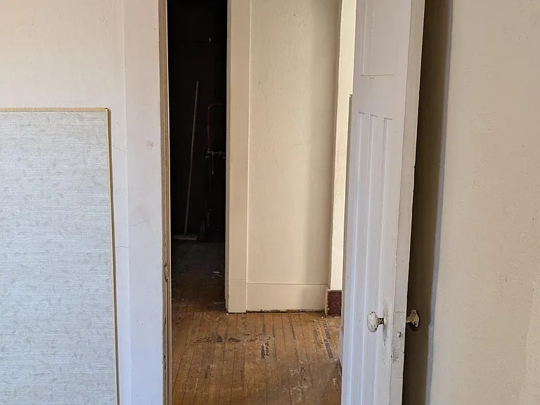 202 N Main St — Photo 12