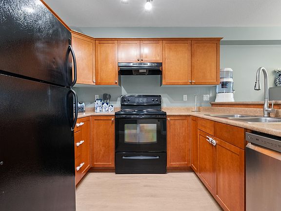 4th image of 8955 Edward St #309