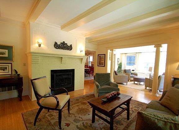 4th image of 1636 W 26th St #1
