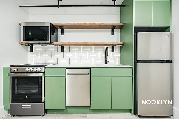 Rented by Nooklyn NYC LLC | media 39