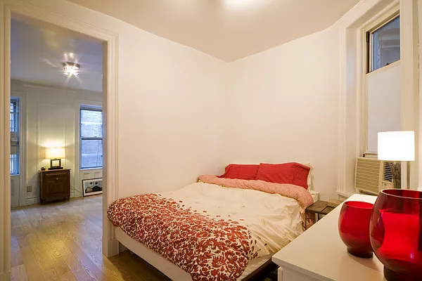 Sold by Douglas Elliman | media 23