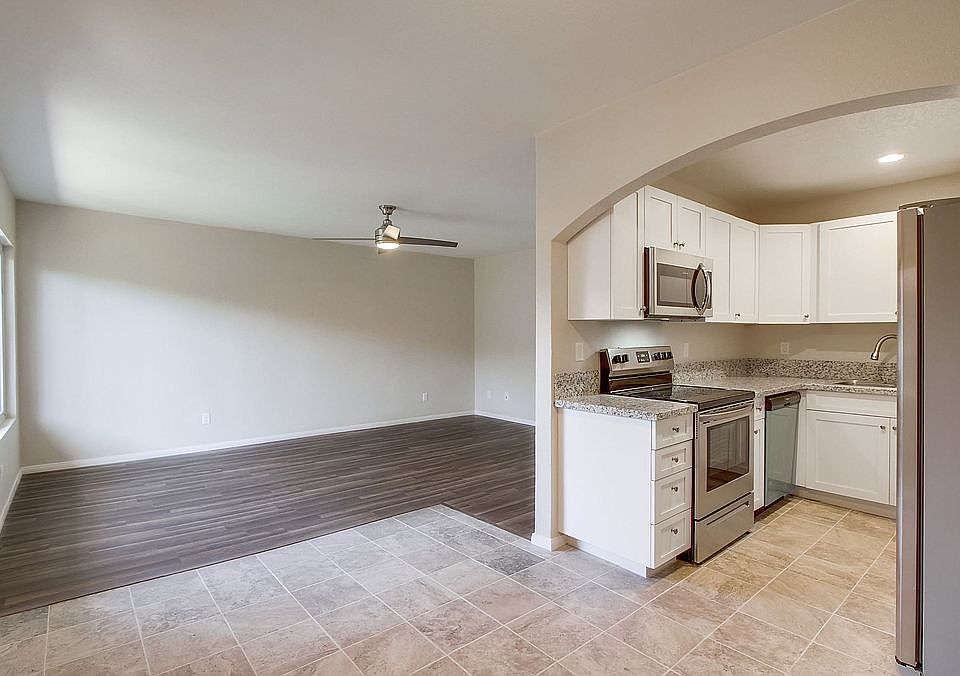 1st image of 3215 44th St