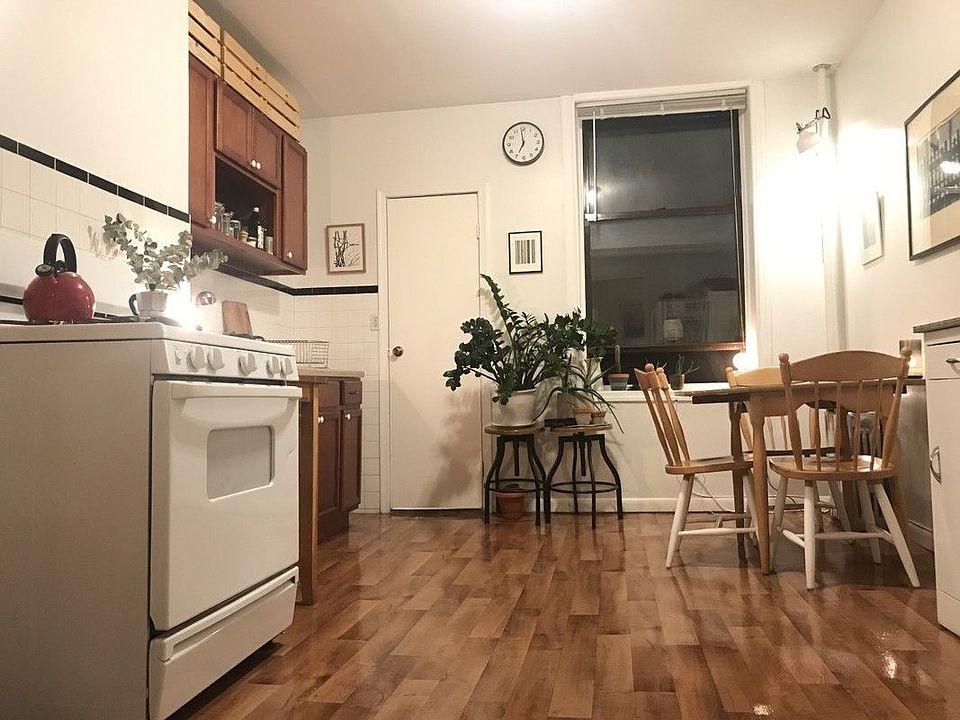 1st image of 465 Bushwick Ave APT 2