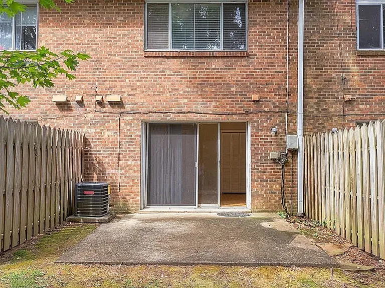 205 Sunrise Ln #D-1 — Photo 9