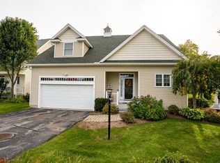 40 Tansy Ave, Stratham, NH 03885