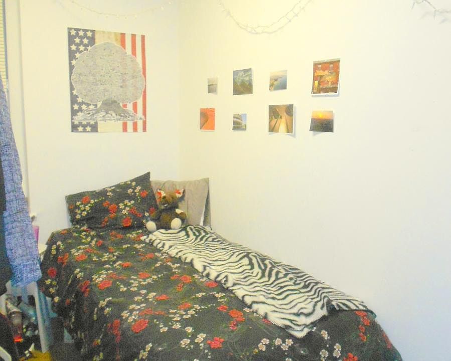 2nd image of 15 Aberdeen St APT 1F