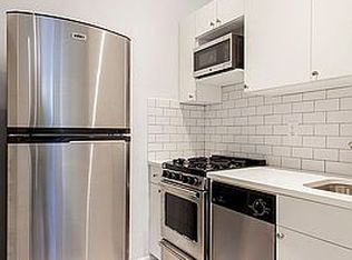 425 E 74th St APT 3B, New York, NY 10021