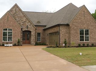 2867 Liam Ln, Nesbit, MS 38651