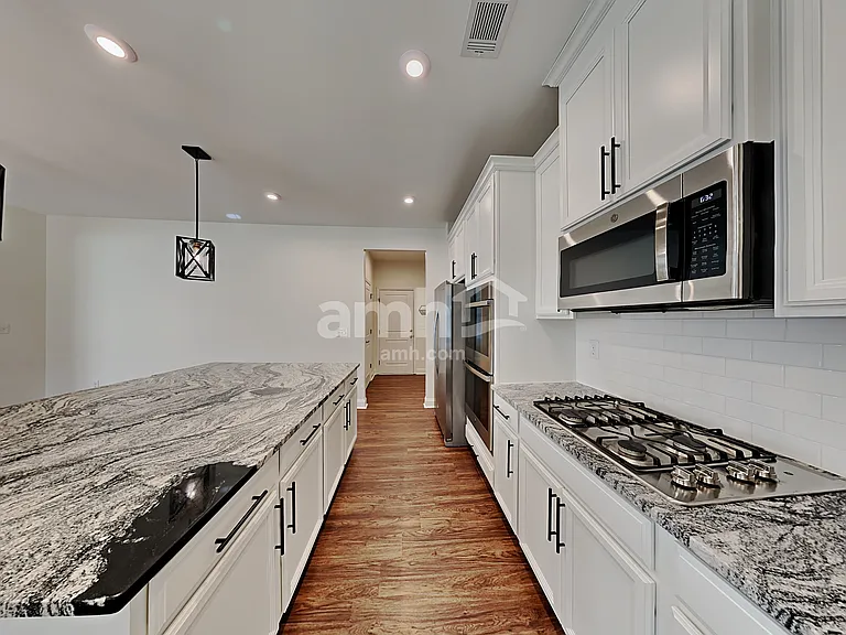 5935 Hart Way — Photo 3