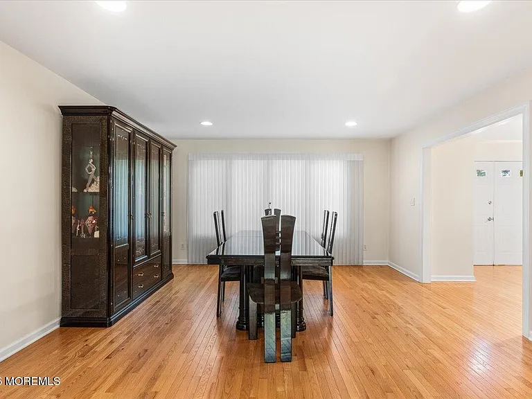 25 Ryan Rd — Photo 5