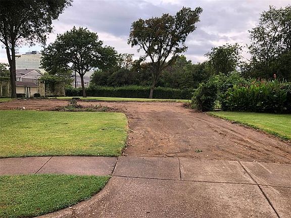2nd image of 2804 Sunny Hill Ln