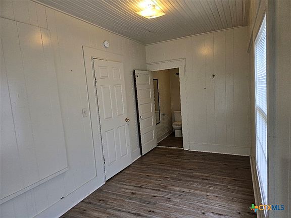 4th image of 1219 Saint Michael St