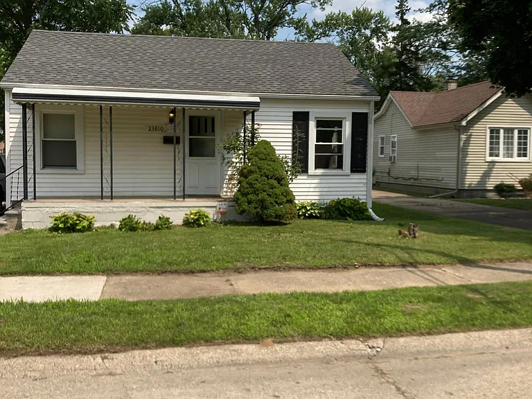 23810 Vassar Ave — Photo 7