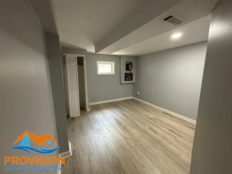 20 Washington Dr — Photo 22