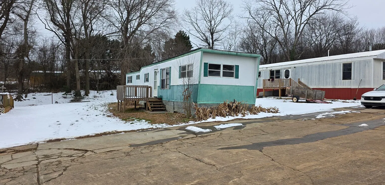 Cedar Street MHC - 8 — Photo 1