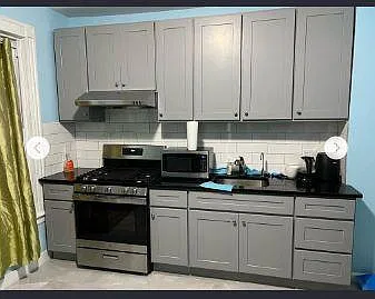 271 Ege Ave — Photo 1