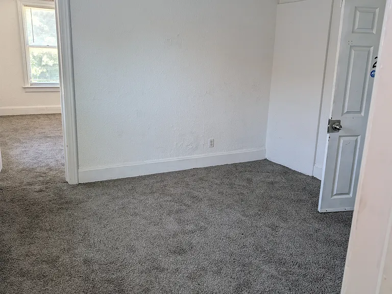 1219 Huron Ave #2 — Photo 4