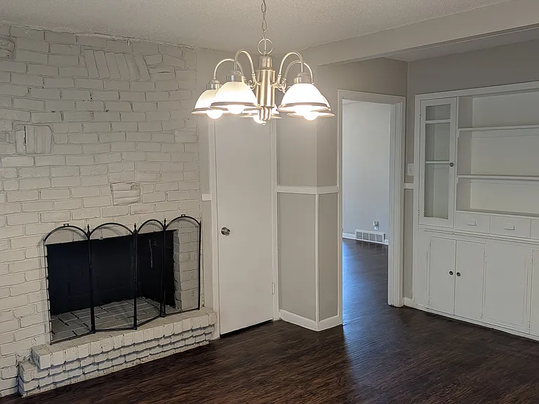 4800 Dunlap Dr — Photo 5