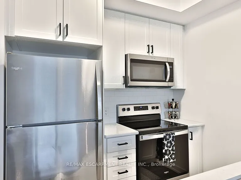 470 Dundas St E #314 — Photo 14