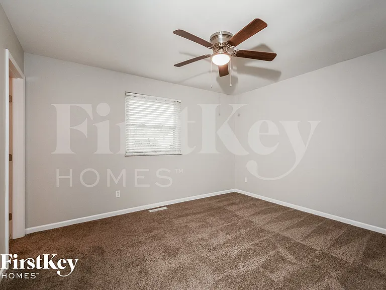 1224 Yorktown Dr — Photo 8