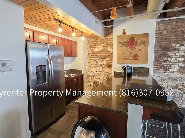 700 Broadway Blvd #308 — Photo 7