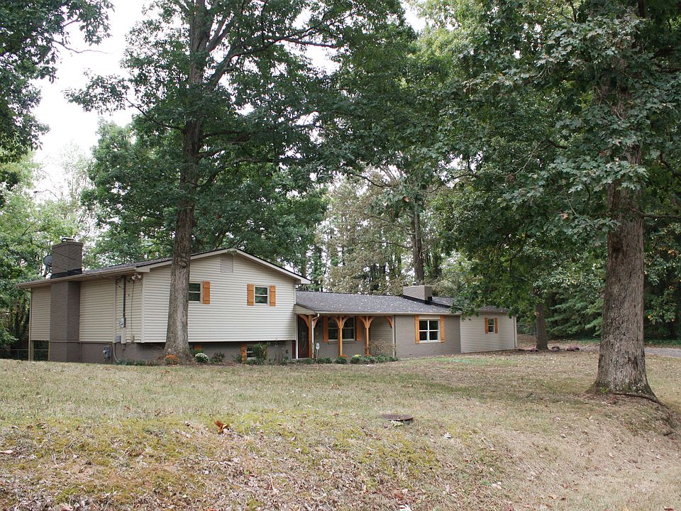 1st image of 420 Ward Dr