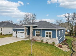 831 Schewe Rd, Middleton, WI 53562