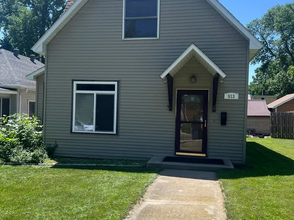513 N Park St, Watertown, SD 57201