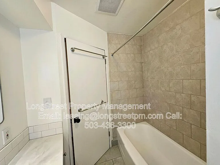 6515 SE Steele St — Photo 17