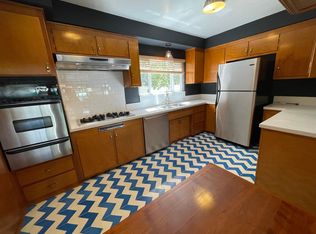 4579 Ambrose Ave APT 3, Los Angeles, CA 90027