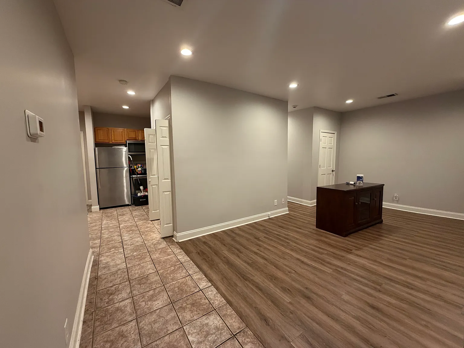 2 bed, 1000 sqft, $900 — Photo 2