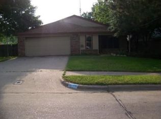 2000 Robinson St, Irving, TX 75060