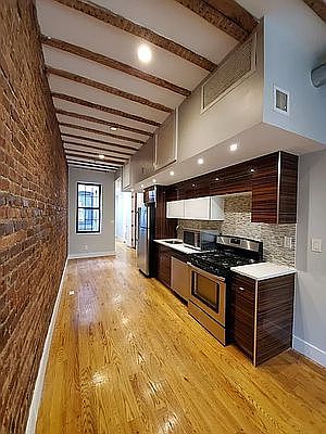 3rd image of 897 Saint Johns Pl APT 3R