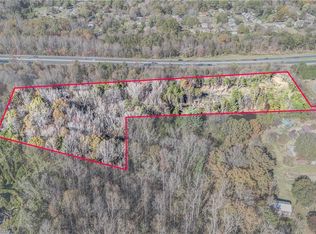 2770 Green Oaks Dr, Winston Salem, NC 27107