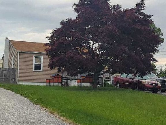 3rd image of 1465 Sussex Rd
